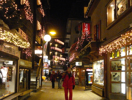 Photo Story: Christmas Vibe in Zermatt, Switzerland